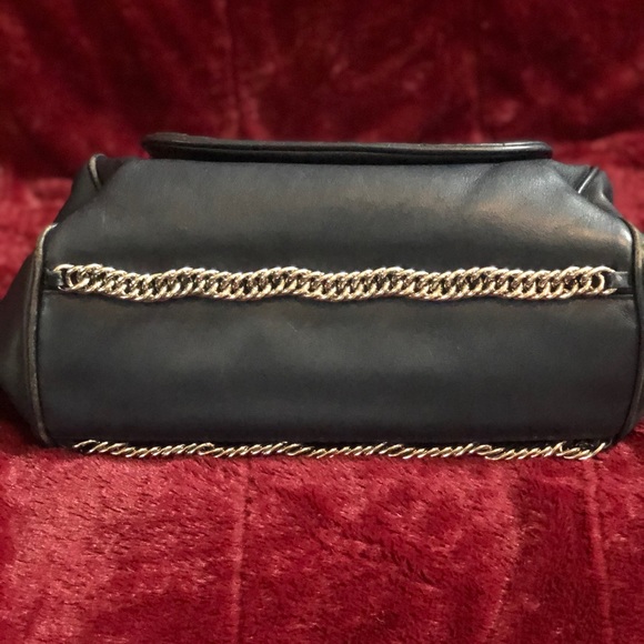 Authentic Vintage Chanel Handbag - Picture 3 of 8
